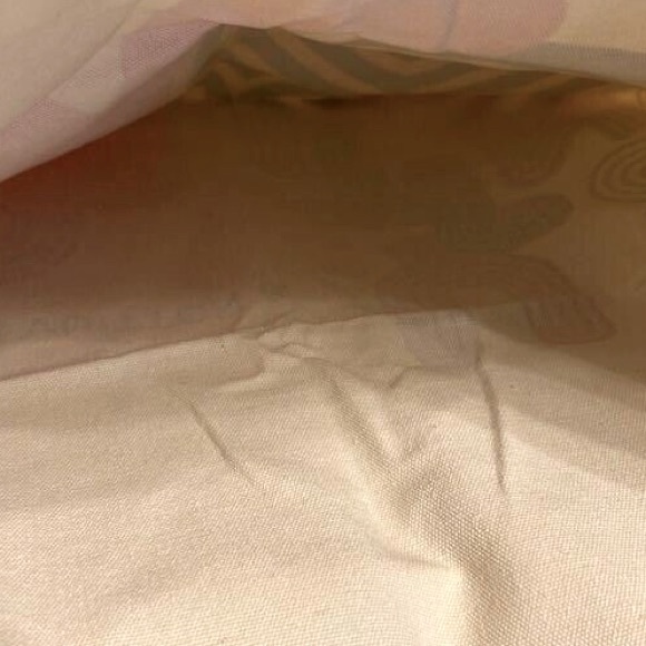 LOUIS VUITTON Limited
Edition Canvas Eco Tote Shinsen
Exhi… - Picture 7 of 10